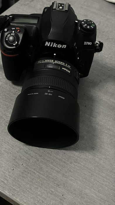 Продаєтся обʼєктив Нікон 85мм