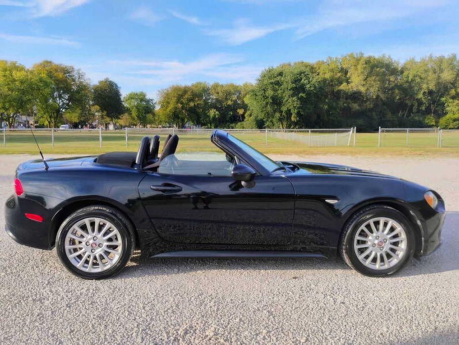FIAT 124 Spider      2017
