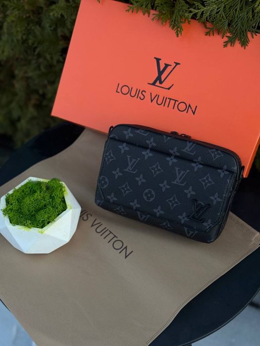 Сумка Louis Vuitton шкіряна чоловіча через плече Lv сумка Луи Витон Лв