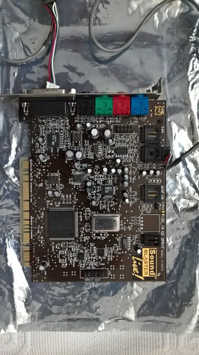 Soundblaster Live  CT4670 oraz Soundblaster x-fi SB0460