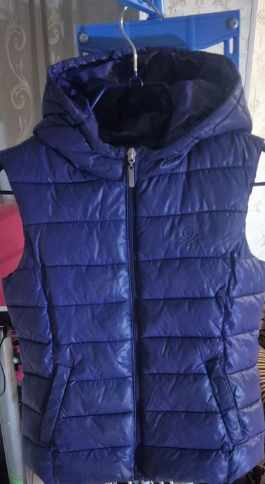 Жилет,  Жилетка для девочки Benetton