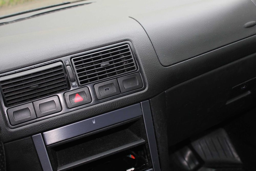 Sprzedam Volkswagena Golf IV