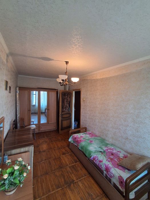 Продам двокімнатну квартиру  біля парку Олександрія, 45000
