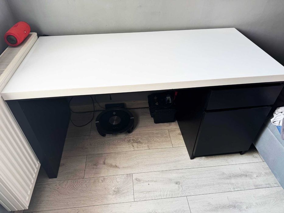 Biurko 140x65 w dobrym stanie