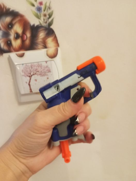 Mini pistolecik zabawka strzałki nerf