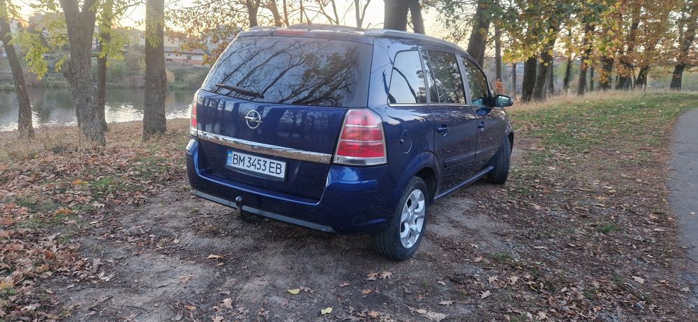 Продам Opel Zafira B 1.8 бензин Cosmo