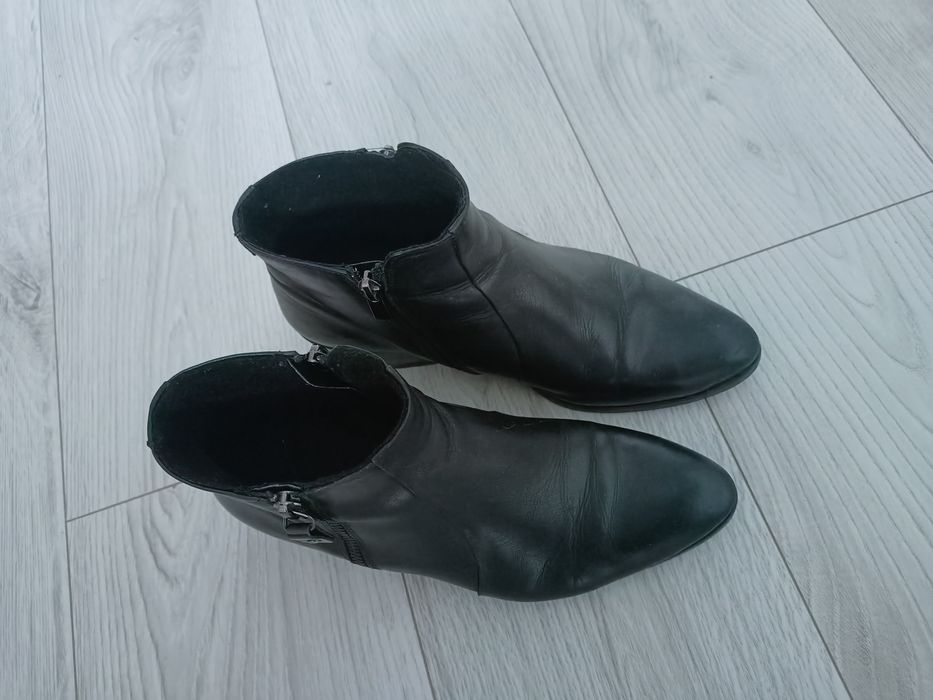 Botki skórzane Lasocki 39