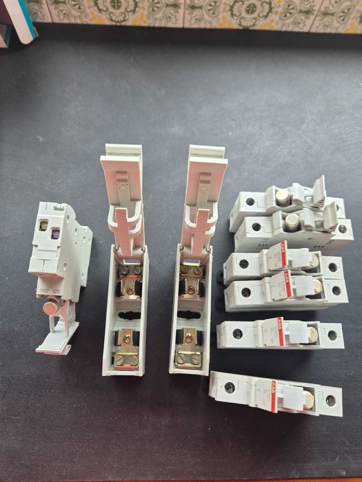 9 Interruptor de desconexão de fusível