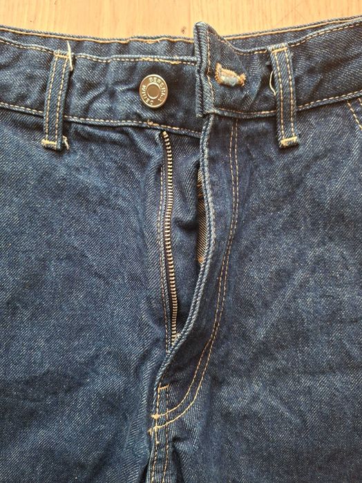 Jeansy Bershka 32