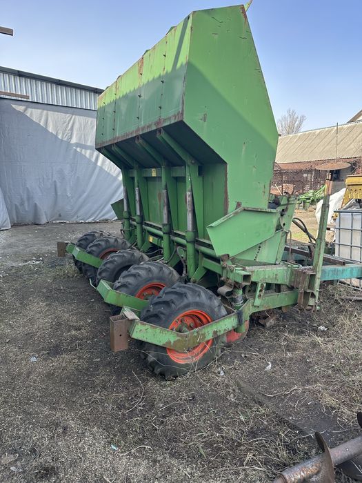 Картоплесажалка HASSIA 4 рядкова