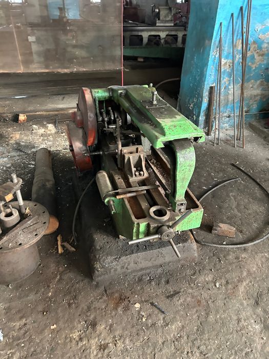 Верстати по металу фрезерні свердлильні токарні винторезні