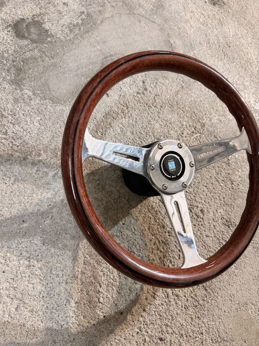 Volante Nardi Torino em Madeira + Cubo (VW Golf Mk2)
