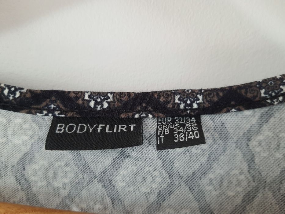 Sukienka Bonprix rozmiar S  32 34