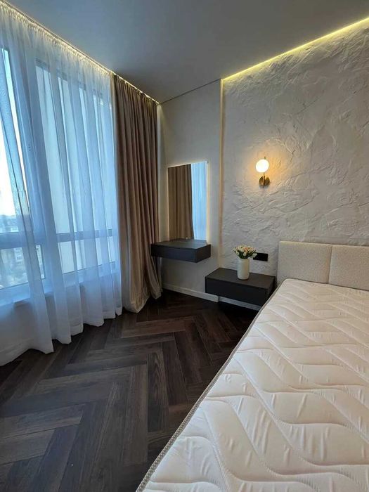 Продається видова однокімнатна квартира в топовому ЖК  Manhattan Lite