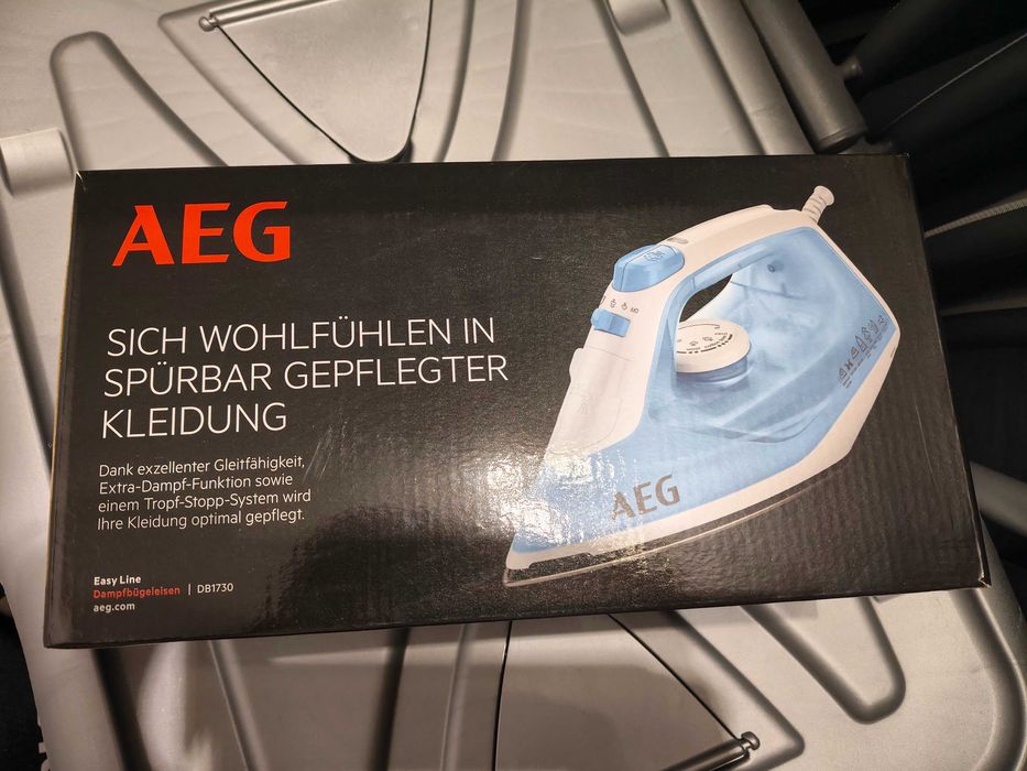 Ferro de engomar a vapor AEG Easyline DB1730, 2300,novo