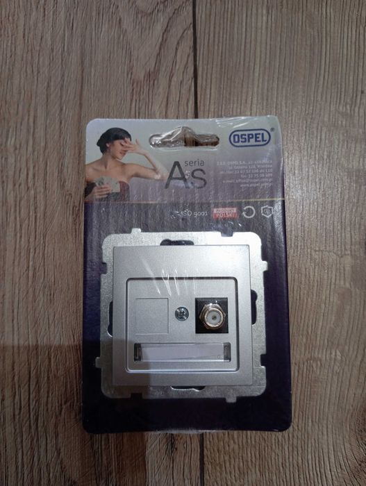 Gniazdo antenowe typu F pojedyncze Ospel AS srebrne