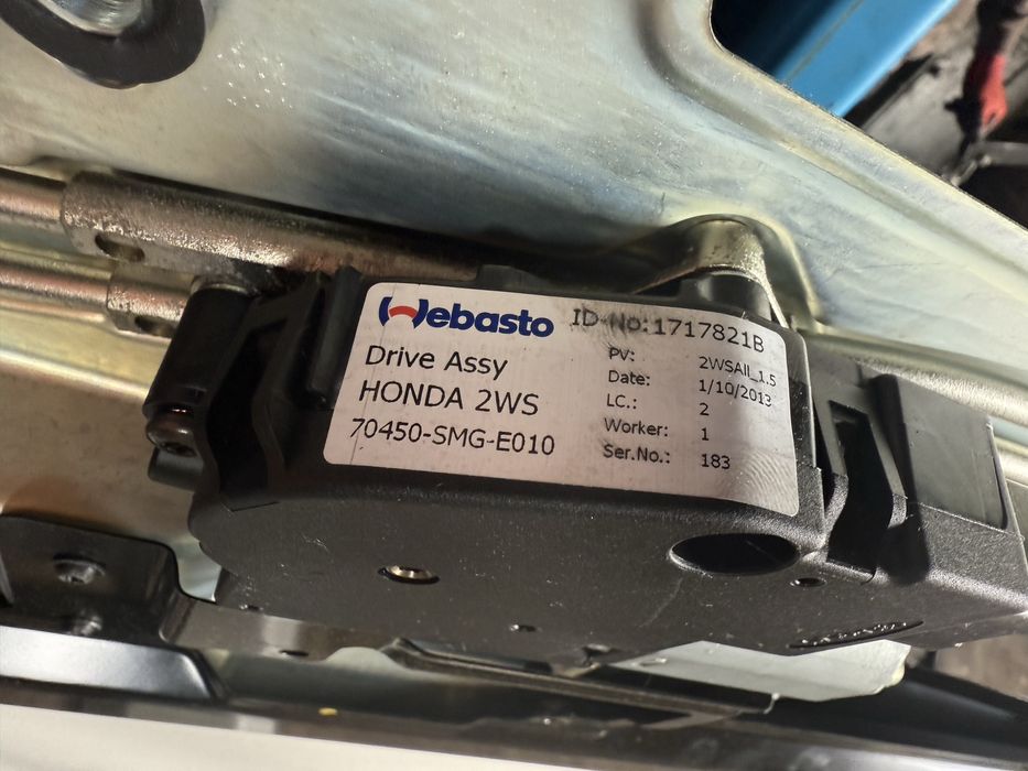 Ролета шторка даху люка панорами Honda CR-V 12-16 70800-T1G-E011-C1