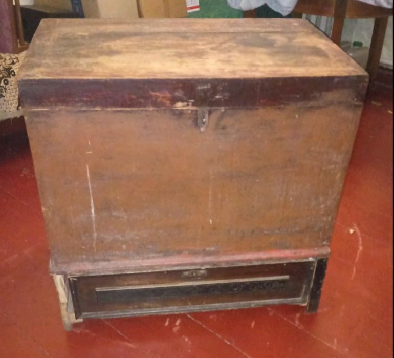 Продам сундук,давно ушедших лет