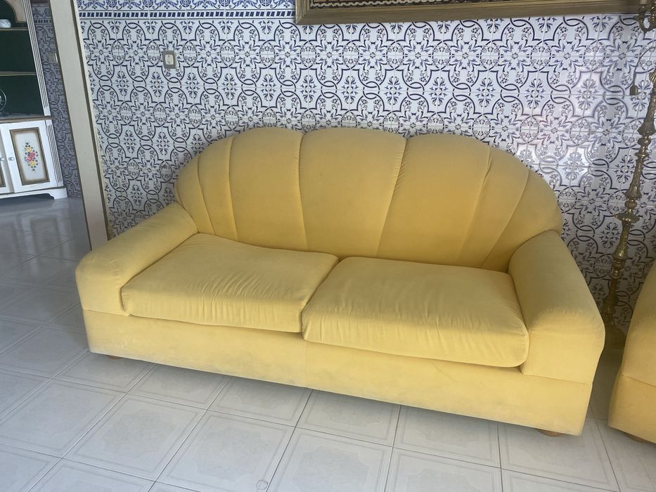 Conjunto de 3 sofas e mesinha centro