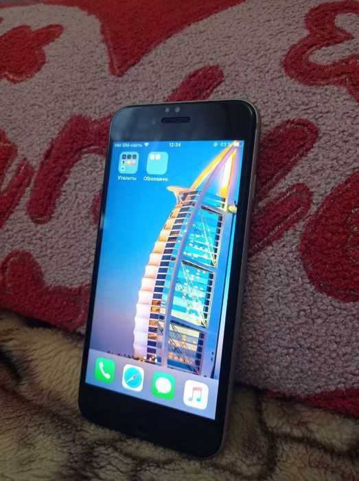 iPhone 6s 16GB Silver б/у | Робочий | Зарядка + чохол