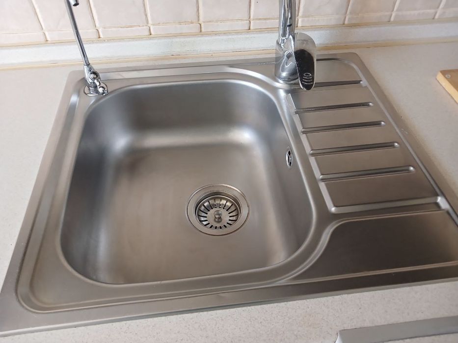 МИТТЯ ВІКОН, Прибирання.