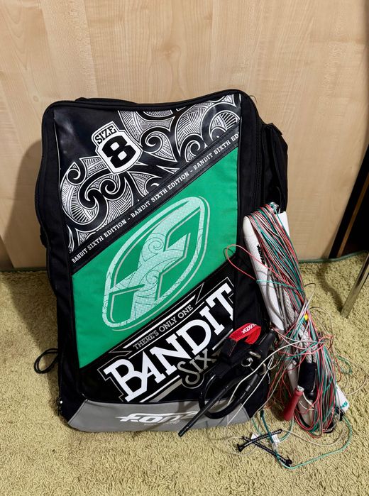 F-One Bandit 6, 8 m² + bar – kompletny zestaw do kitesurfingu