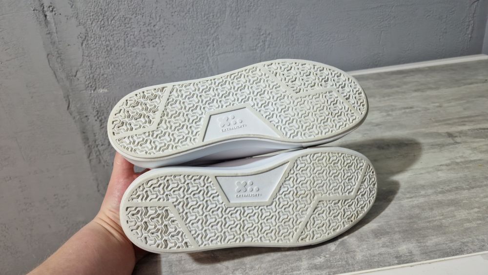 KARL LAGERFELD Снікерcи розмір 44