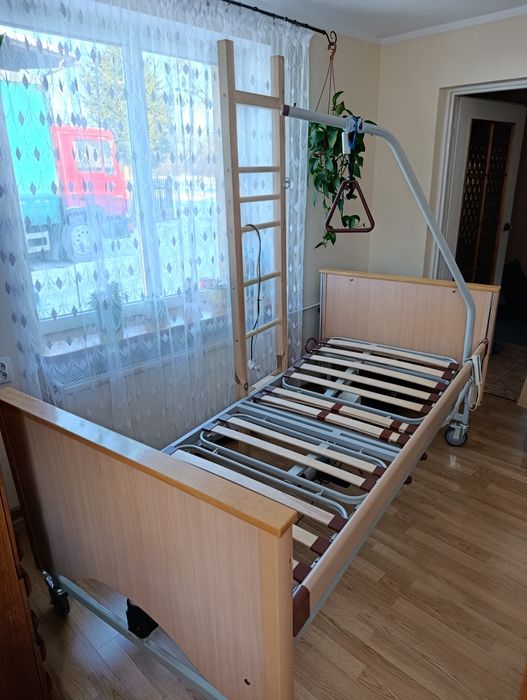 Łóżko rehabilitacyjne -elektryczne