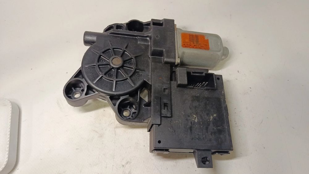 Motor vidro trás direito VOLVO V50 (MW)