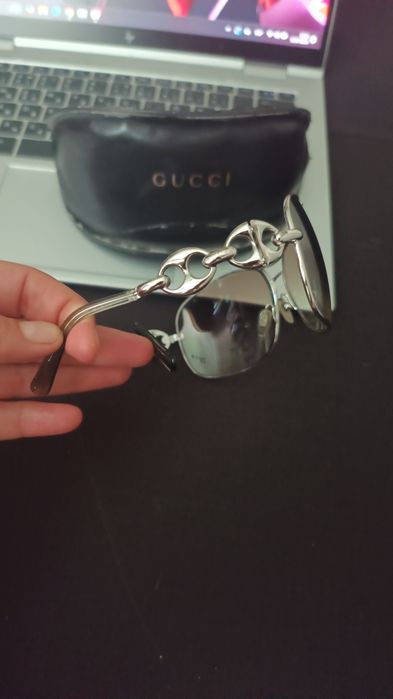 Очки от бренда Gucci