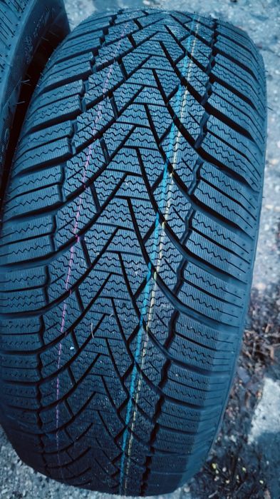 Opony zimowe 185/55r14 Arivo 80H Nowe 4szt