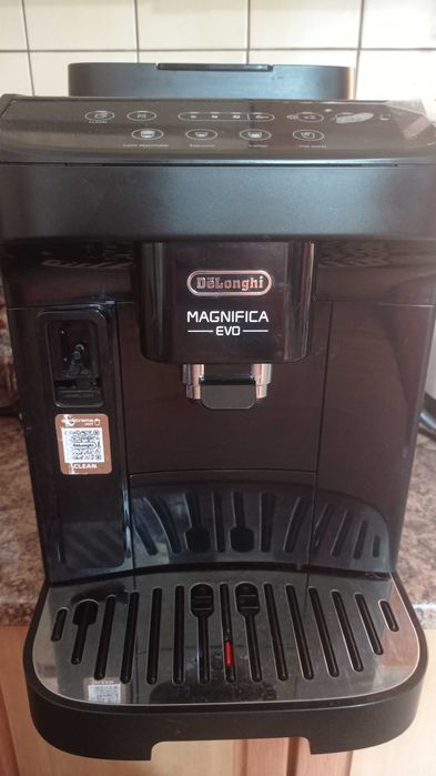 Продам кавоварку DELONGHI ECAM 290.51.b