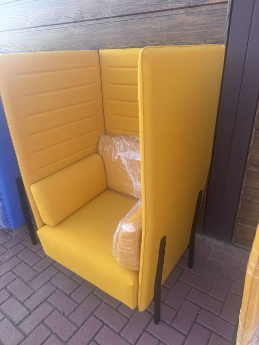 Sofa biurowa Wygluszająca Alias od PearsonLloyd