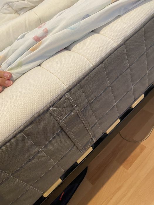 Cama individual (colchao e estrado)