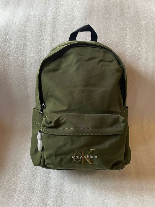 Новый рюкзак calvin klein (ck Nylon Monologo Round Backpack) с америки