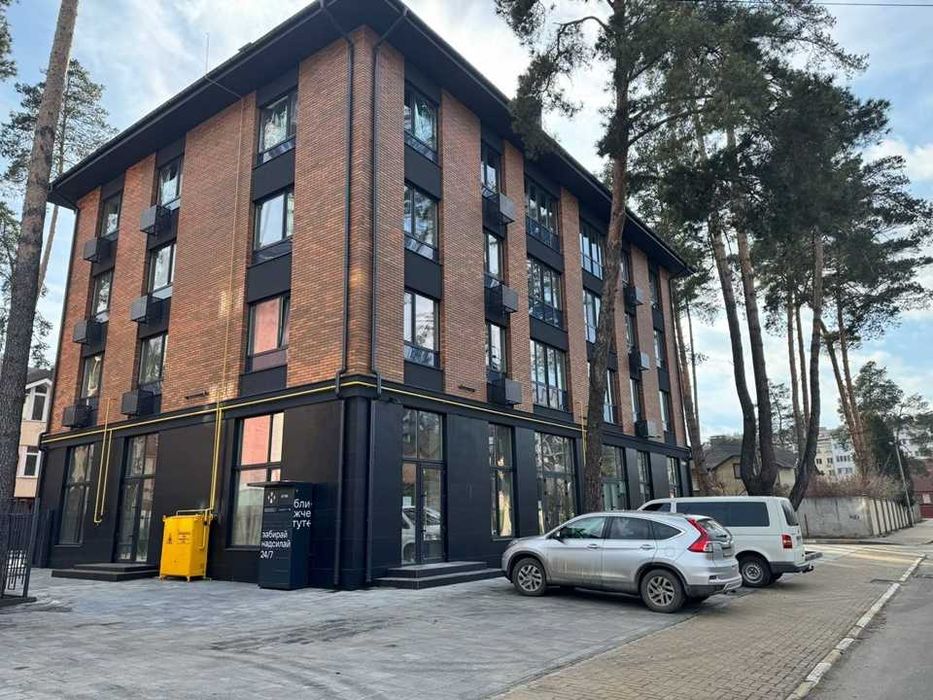 Комерційне приміщення у готовому будинку під Ваш бізнес! Фасадне