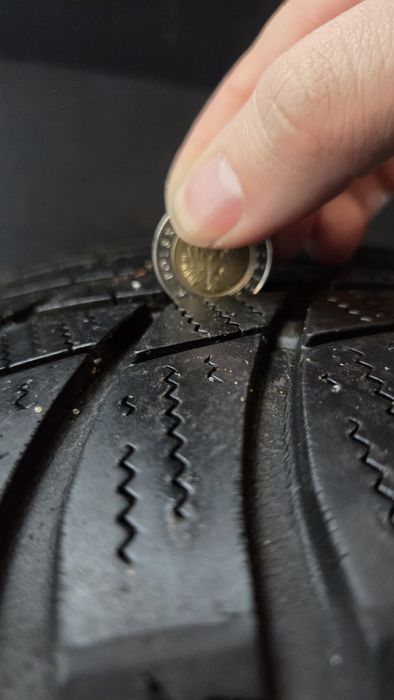 Opony zimowe Bridgestone Blizzak LM001 2szt 225/45R17