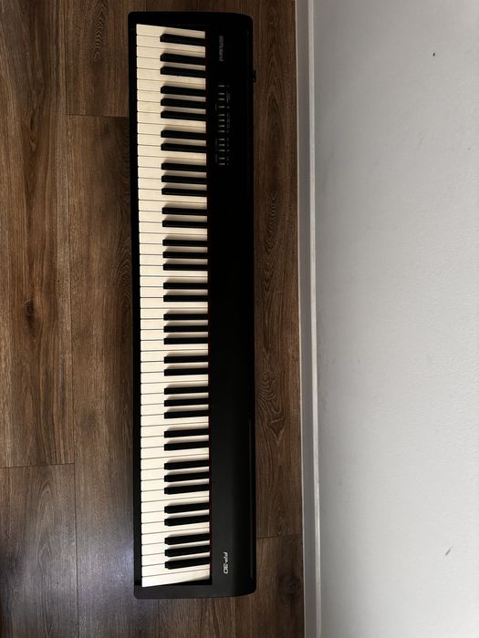 Na sprzedaż roland fp30