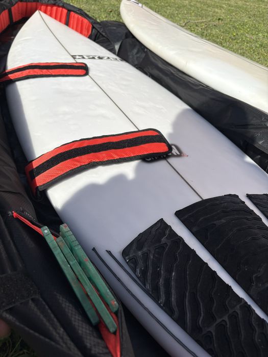Alugo - Capa de Surf Ocean & Earth 6’4’’ - 2 pranchas - 10 dias