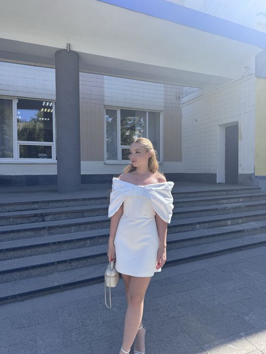 Святкова, випускна сукня
