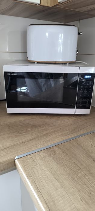 Kuchenka mikrofalowa SHARP