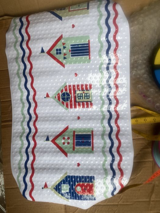 Nowa mata z domkami holenderskimi kolorowa do wanny przyssawki