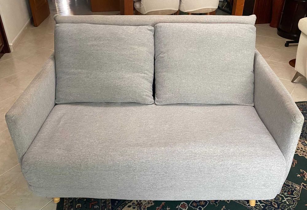 Sofá-cama como novo