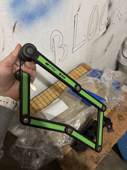 Велозапчасти втулки ,колеса,тормоза,рокринг,сидение, деребан барахол