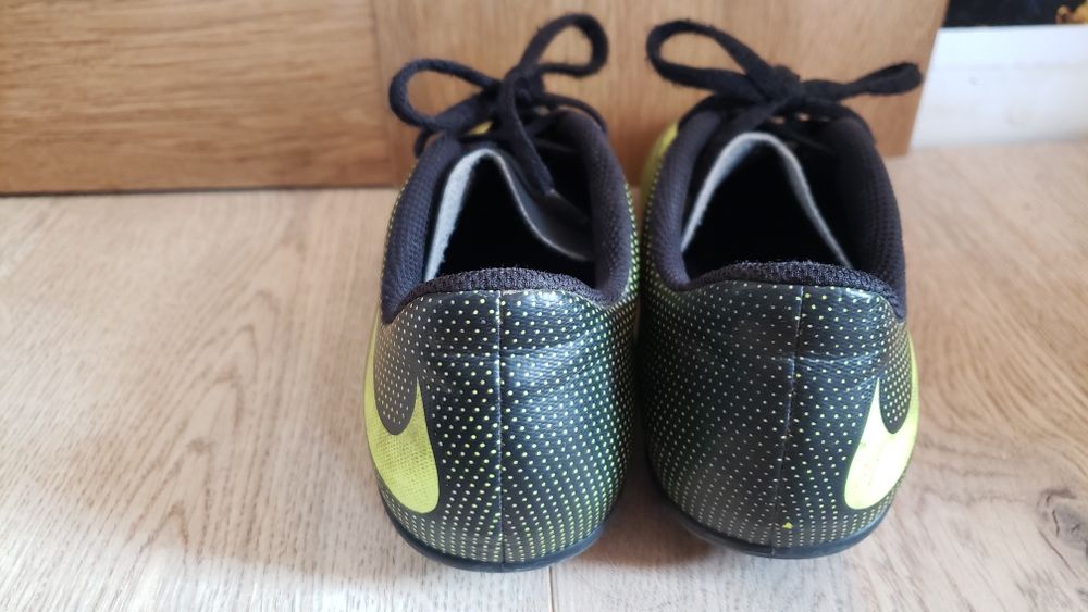 Korki buty pilkarskie Nike