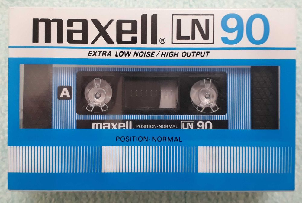 Аудио кассеты запечатанные