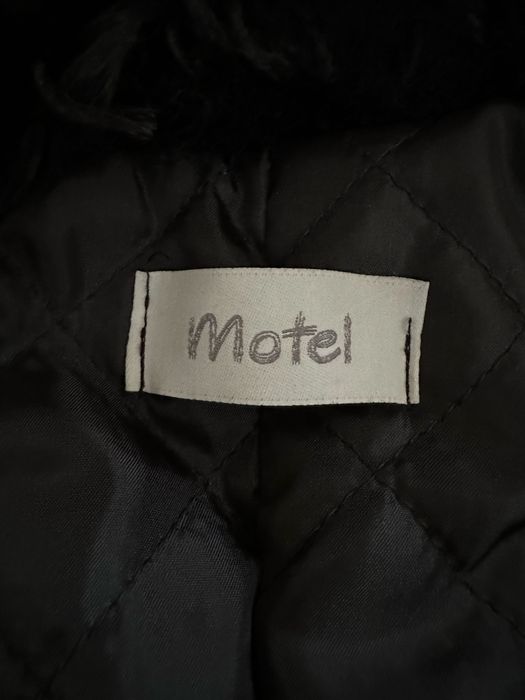 Бомбер на теплой подкладке с мех.воротником Италия