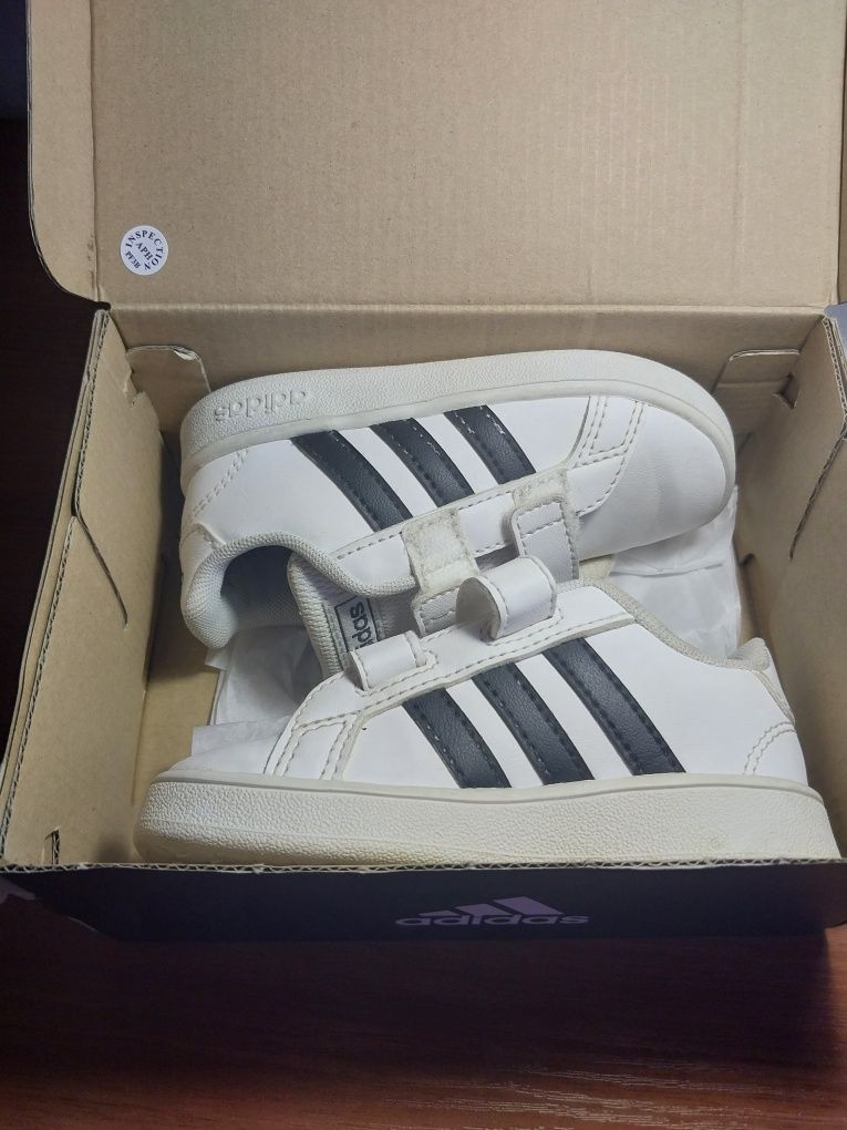 Nike Jordan chicco Bogs adidas converse 250 Olx