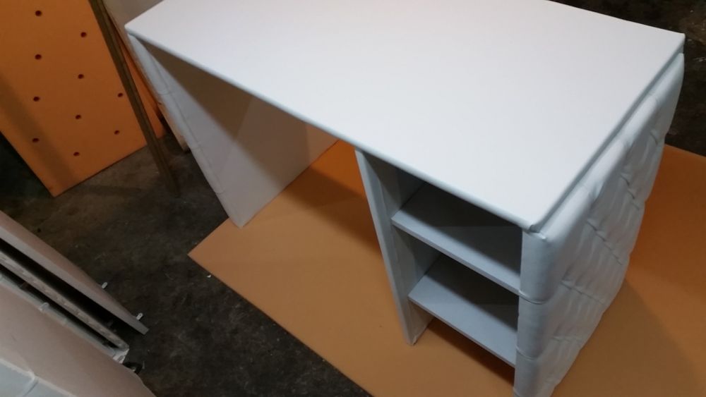 Mesa manicura 110x50cm altura80cm