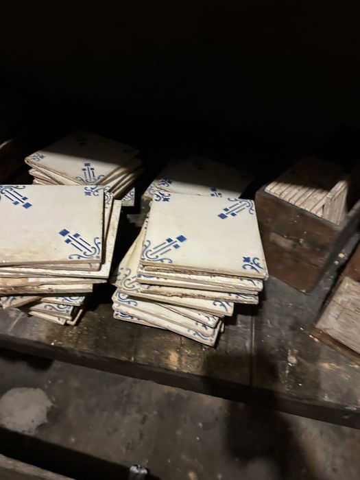 Azulejos art deco novos em caixas